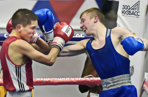 3 Спортсмен из Кузбасса выиграл Всероссийский турнир по боксу